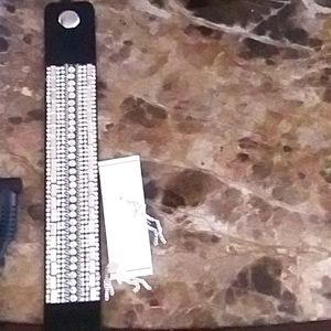 Paparazzi Snap Bracelet- Black and Silver Dangle Chain Earrings